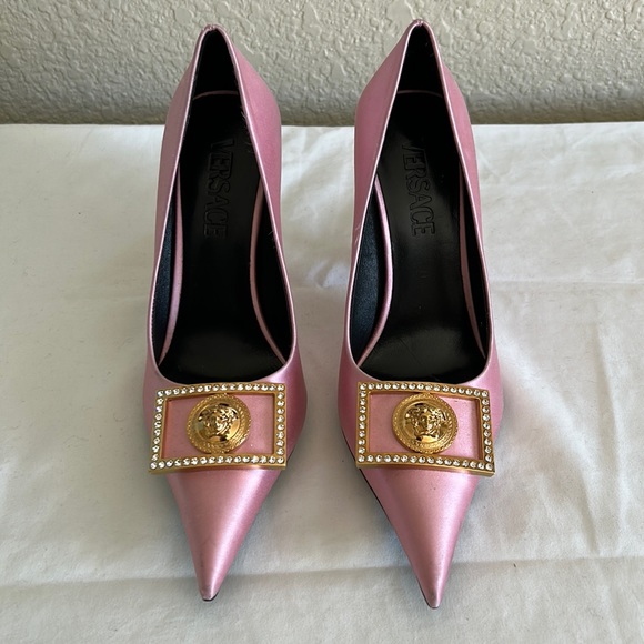 Versace Shoes Versace Medusa Crystal Biggie Pink Satin Pumps Poshmark